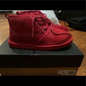 red boot uggs